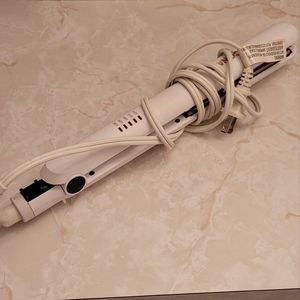 Conair Double Ceramic Flat Iron; 1-inch; white